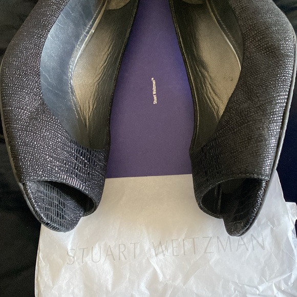 Stuart Weitzman Shimmering Snake Texture Leather Dark Silver Lining Logo Shoes - Picture 12 of 16
